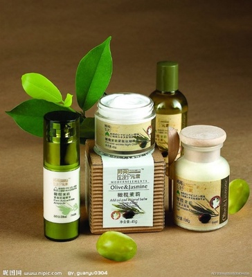 探索香港进口贸易机遇 橄榄油与护肤品货运代理与代理贸易全解析